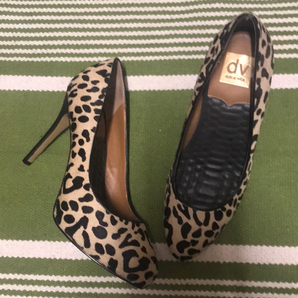 DOLCE VITA SIZE 9 cheetah heels